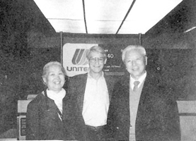1988年4月与美国华盛顿大学教授杜敬柯、夫人郭良玉在西雅图