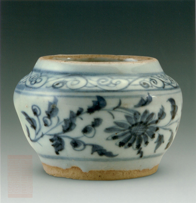 中国 青花花卉文 小壷 V 2444 - 工芸品